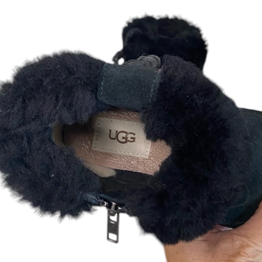 UGG BOOTIES - Picture 4 of 5